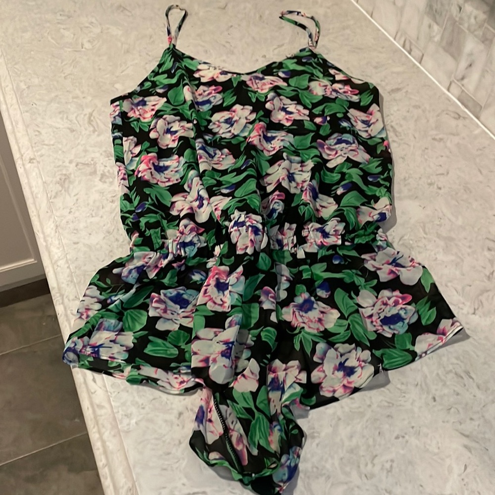 ASOS floral play suit romper size small